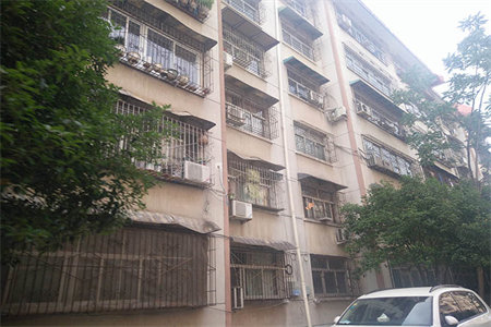 龙都大源·橡树湾3室2厅2卫125万145m2出售